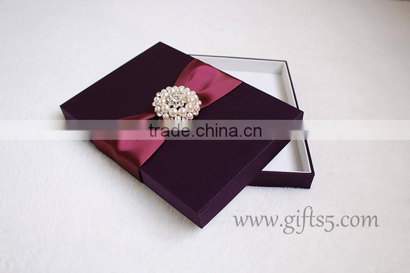 Gracefull Handmade purple wedding invitation gift boxes