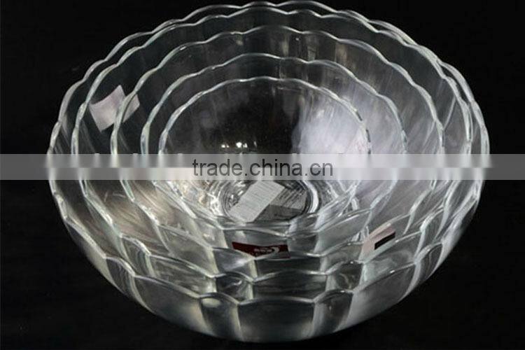 glass salad bowl with emboss