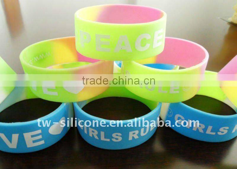 2012 Colourful Embossed Silicone Bracelet