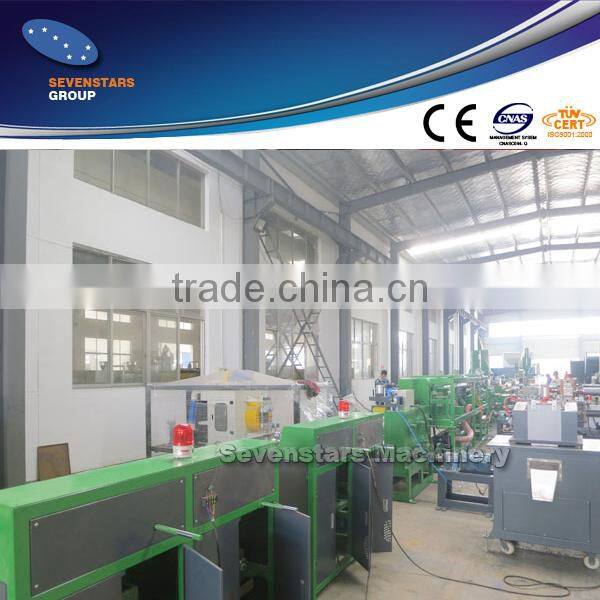 PET belt extruding machine