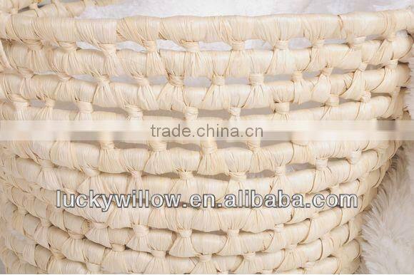 make corn husk storage basket with handle for gift&toys&food