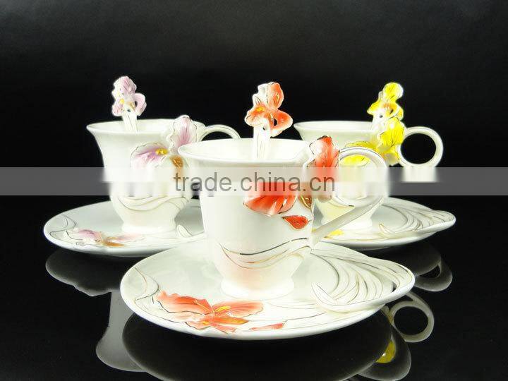 2015 New Bone China Ceramic Tea Cup And Saucer With Classical Flower Design