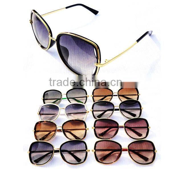 Fashionable Women Custom Mirrored Sunglasses With Metal Bar