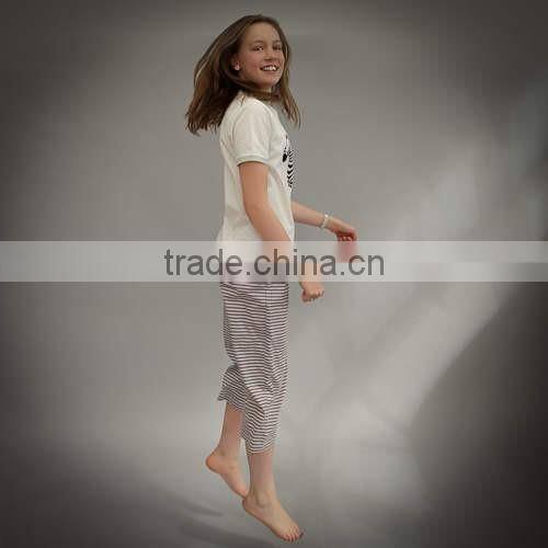 Wholesale Price Girl Sleepwear Korean Kids Pajamas Set With Printed Horse