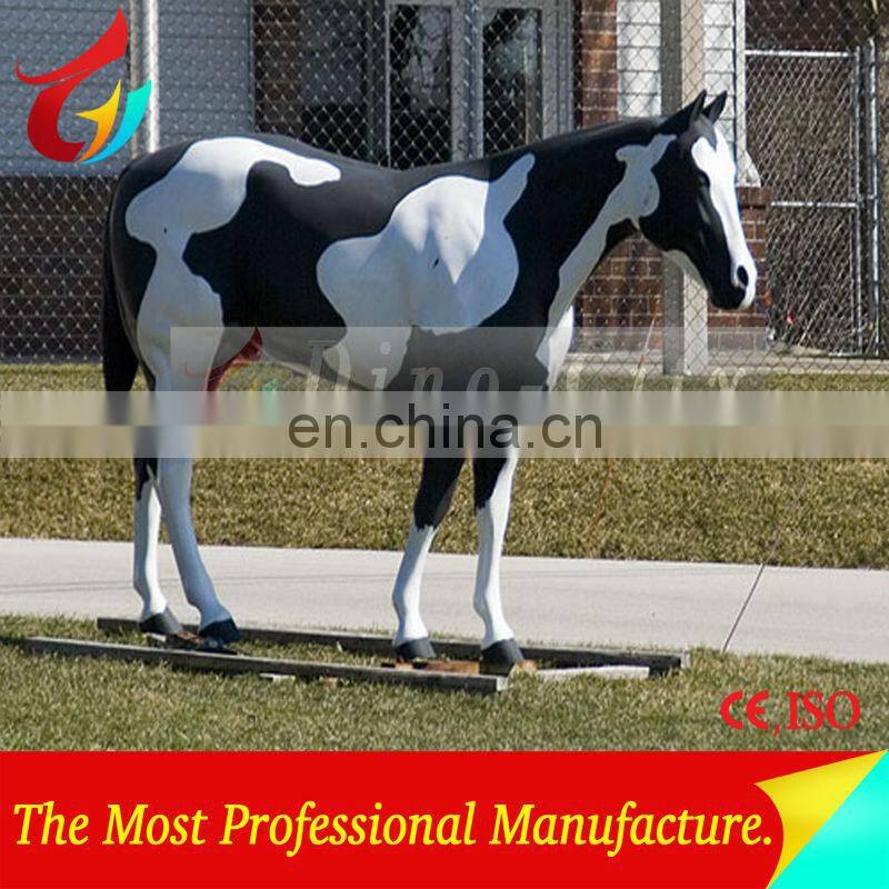 Attractive Lifelike Fiberglass Well Painted Horse