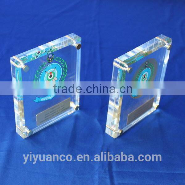 Acrylic Photo Frame AFF-034