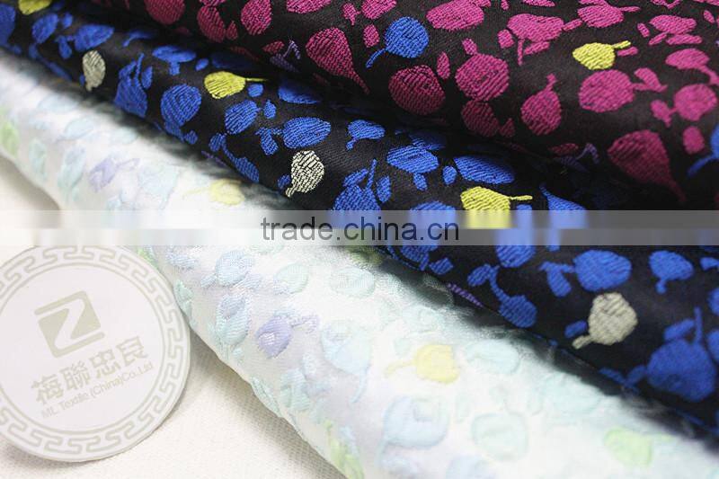 Embossment jacquard fabric in flowers