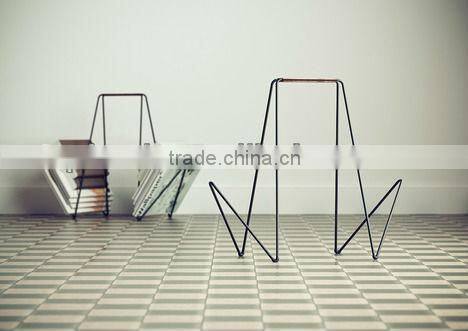folding metal wire magazine rack