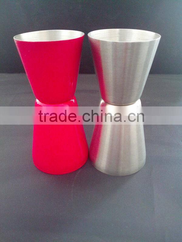 Update International The stainless steel measuring cup with scale