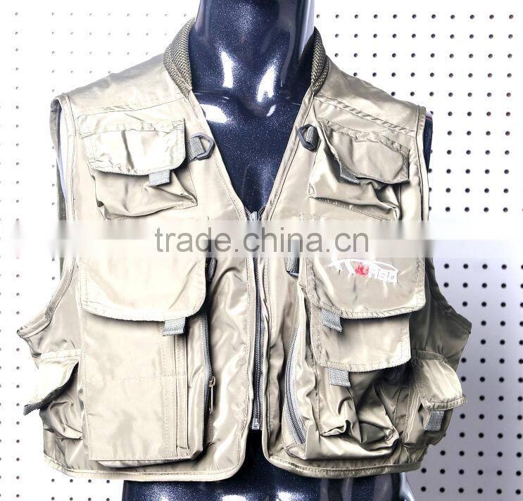 2016 Wholesale factory new design waterproof men's multi pockets fishing vest