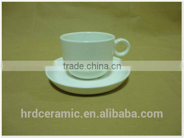4pcs white porcelain dinnerware ceramic mug and ceramic dish