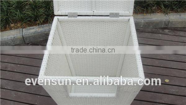 Eco- Friendly rattan dustbin, trash can, ash-bin