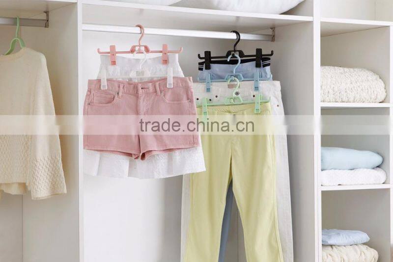 Wind-proof and professional pants hanger hook rack