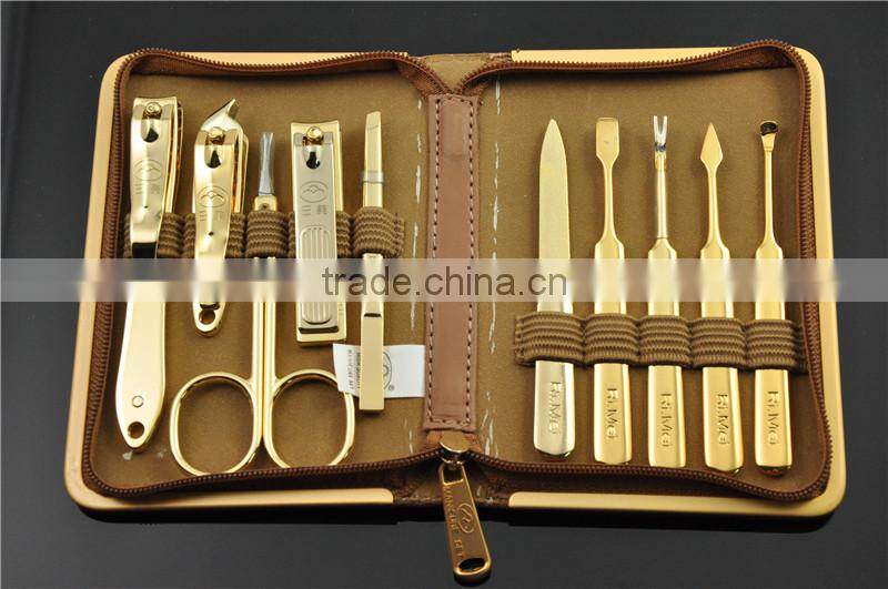 High Quality Cheap Sewing Professional Manicure Set with Exquisite Handle Use Leather Case