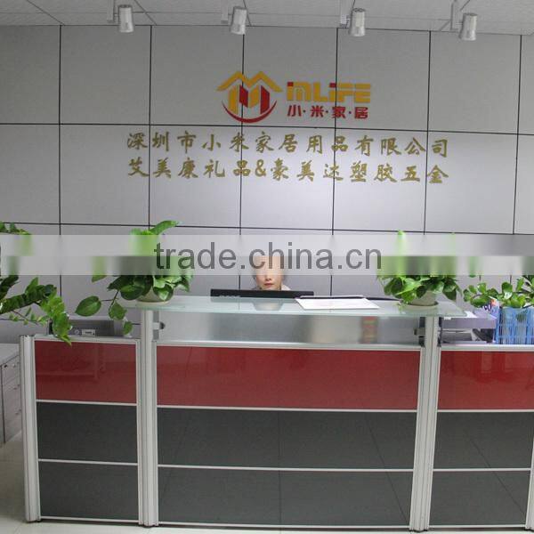 Double wall pink vacuum flask for kids with inner cap straw and carabiner vacuum flask