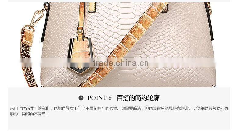 Fashion snake skin pattern ladies' leather handbag at low price