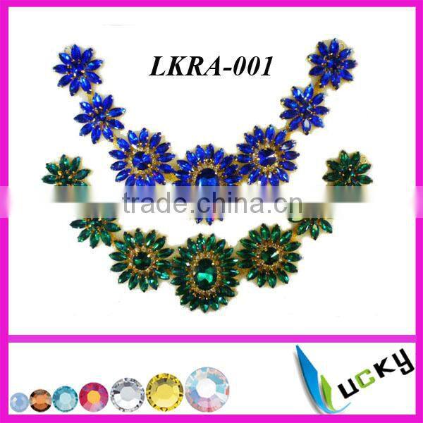 2014 New Design rhinestone flower shape applique Handmade Welding crystal trim for bridal clothing set
