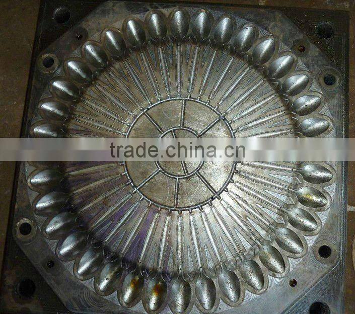 PP spoon injection mold