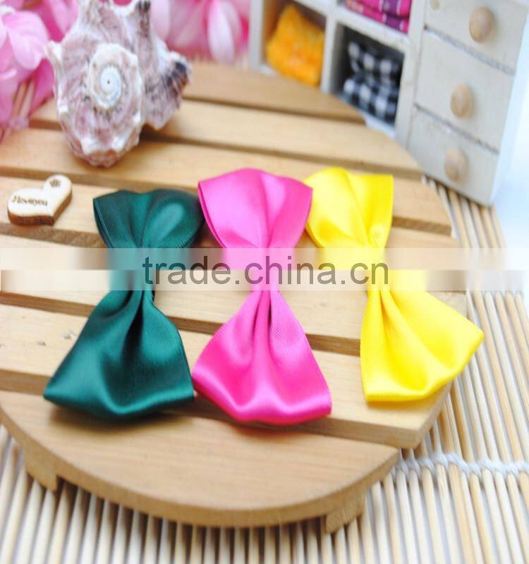 red polyester ribbon bow with loop for bottle decoration