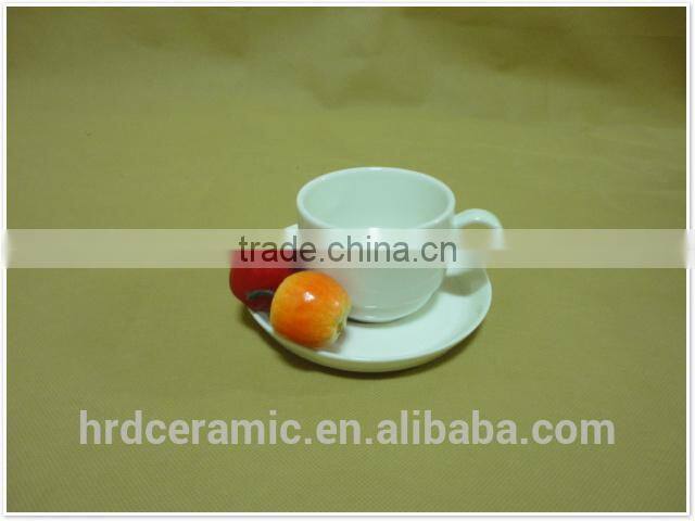 2014 fashion wholesale dinner ware Ceramic cups with saucer