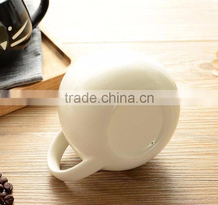 Creative gift Cartoon black and white ceramic cat mug