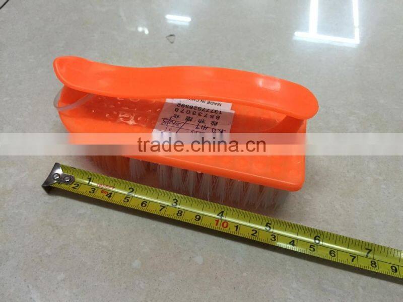 2015 high quality cheap price Plastic brush Clothes brush