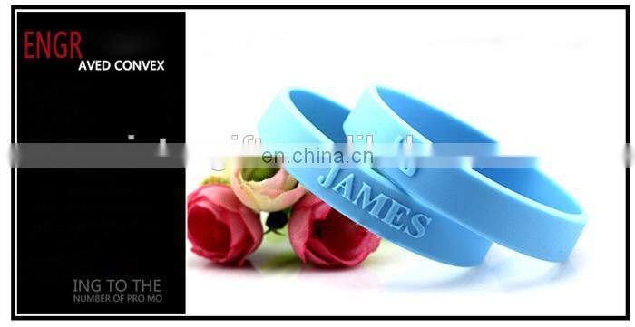Custom fitness sports silicone bracelet with text and logo