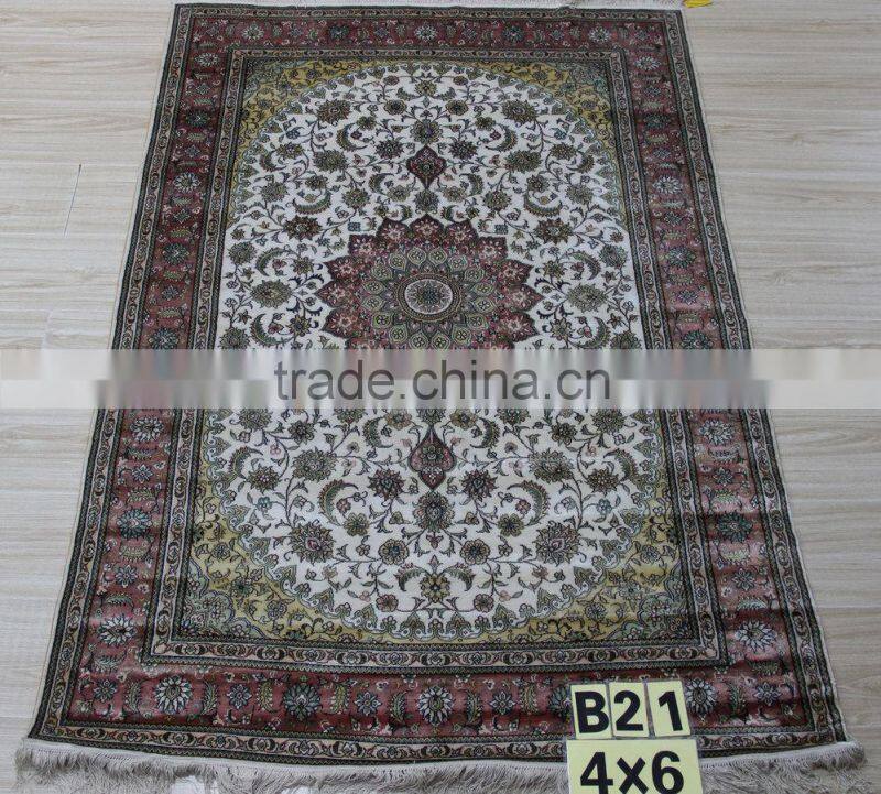 2015 hot selling Natural hand Made wool and silk muslim prayer rug carpet