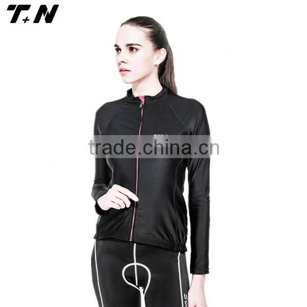 China specialized black women winter jackets for cycling