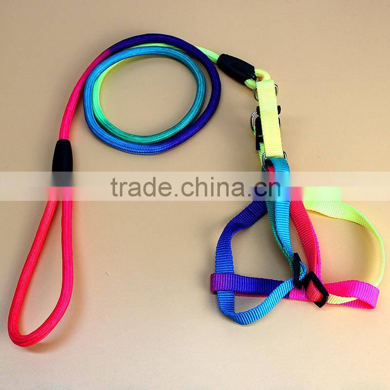 Fashion Diamond Studded Leather Dog Collar With Nice Colour;diamond-studded Leather Dog Collar and leash;dog collars and leashes