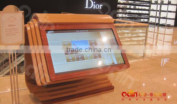 55 Inch LCD Screen Indoor Advertising Display IR Multi Touch All In One