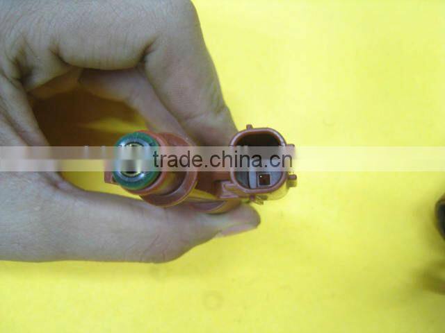 Popular original quality fuel injector for Toyota Land Cruiser Lexus Sequoia OEM 23209-39165