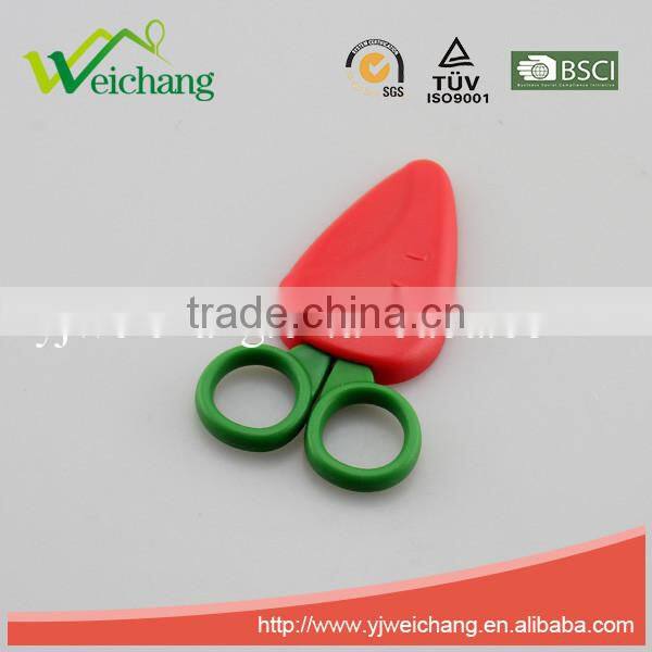 WCSC210 premium novelty wholesale soft handle colorful school children plastic scissors with funny carrot shape cover
