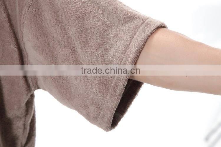 Gray poncho hooded with pocket short sleeve