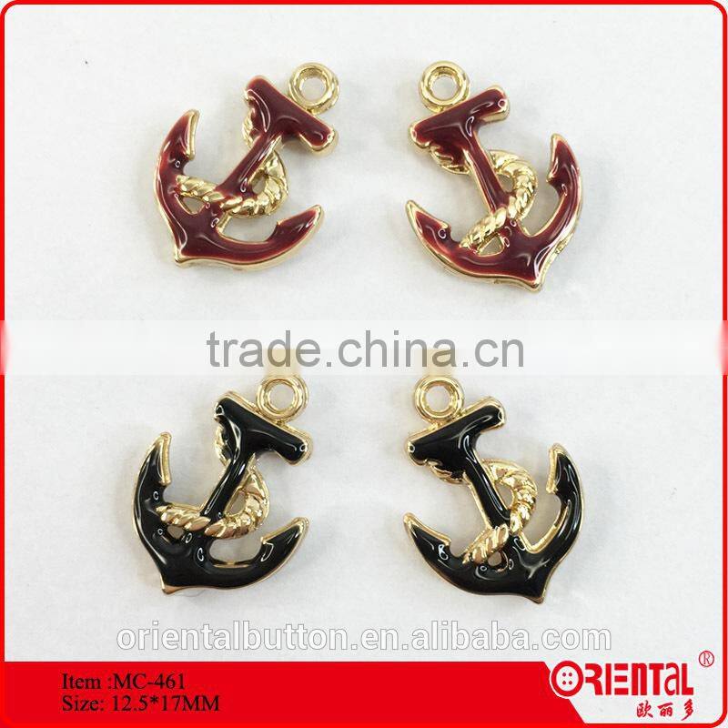 decorative anchor shape pendant