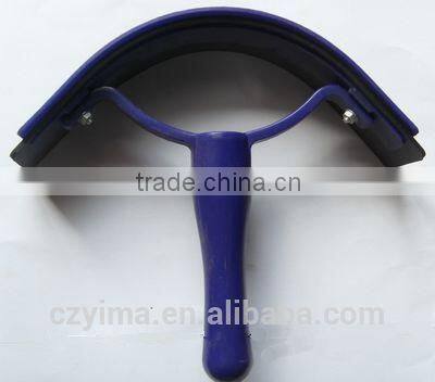 plastic horse sweat scraper with round handle