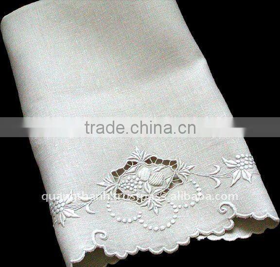 Vintage Hand Embroidered Guest Towel