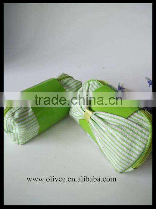 80ml aloe vera scented bath set with cosmetic bag