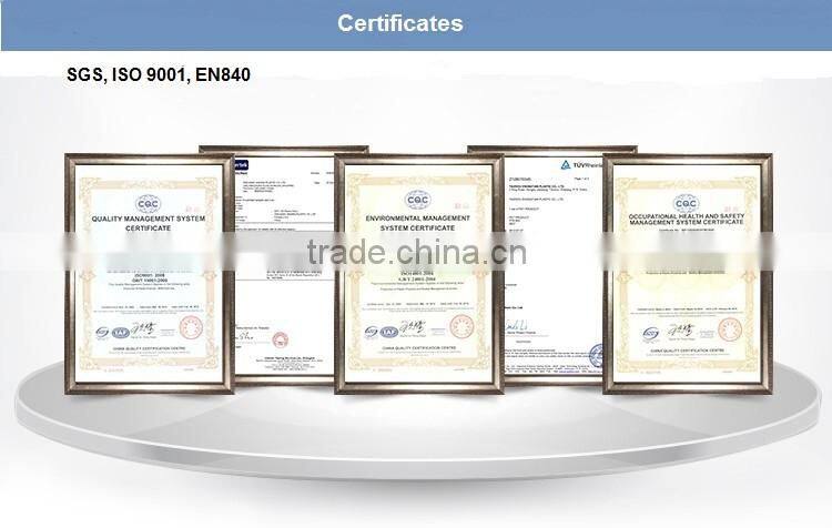 Ventilated plastic collapsing folding crate