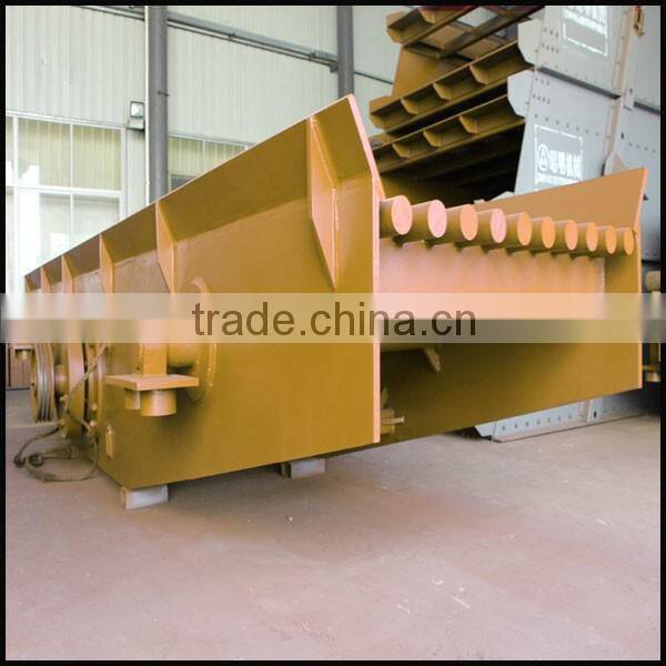 Mining feeders with vibration