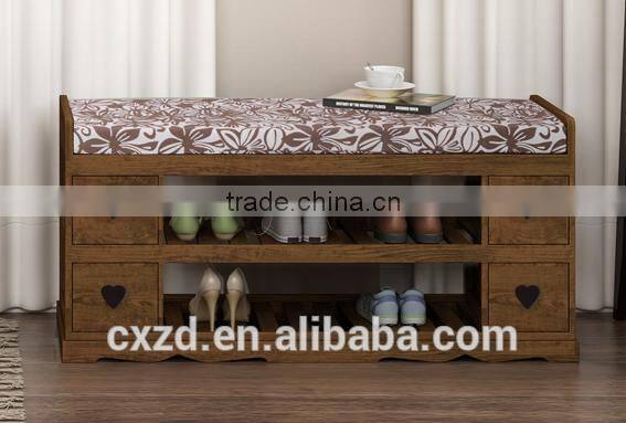 Solid wood with pads two layers of stool in shoes