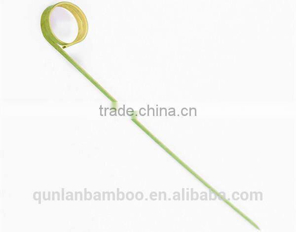 Disposable bamboo skewer with flower