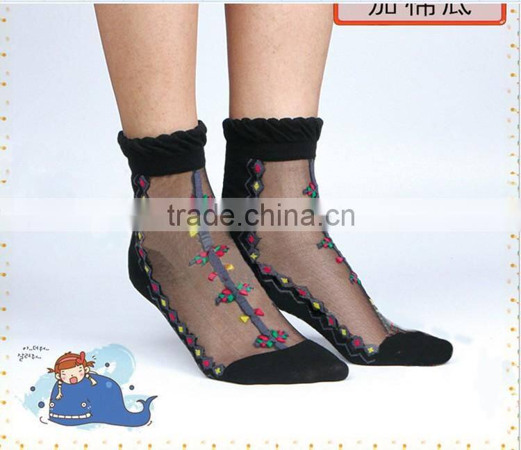 Hot sales Colorful Ultrathin Transparent Beautiful Crystal Elastic Calcetines Short Women Socks Summer Sock Womens
