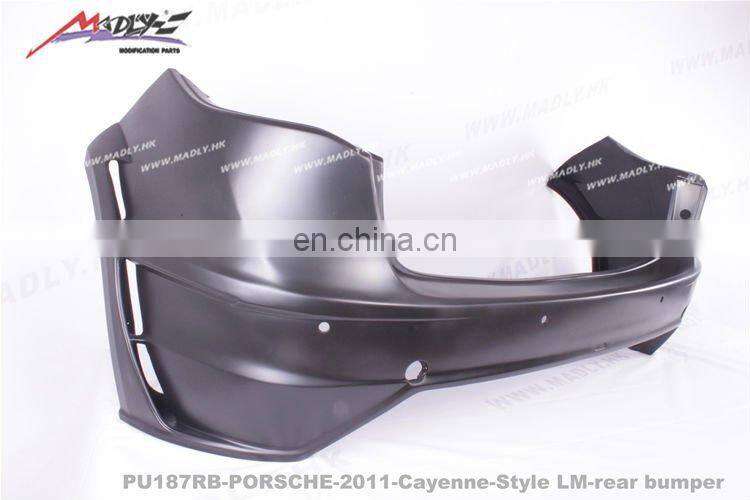 PU and Carbon body kit for Porsche Cayenne 958 body kits for Cayenne 958 TURBO body kits M style With 6 Exhaust 2011-2014 Year