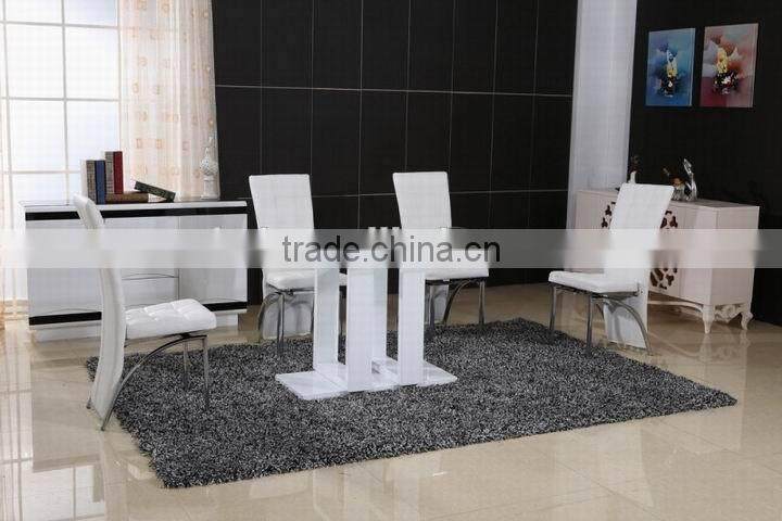 Hot dining table