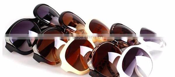 ladies European frog style fashion sunglasses 2016