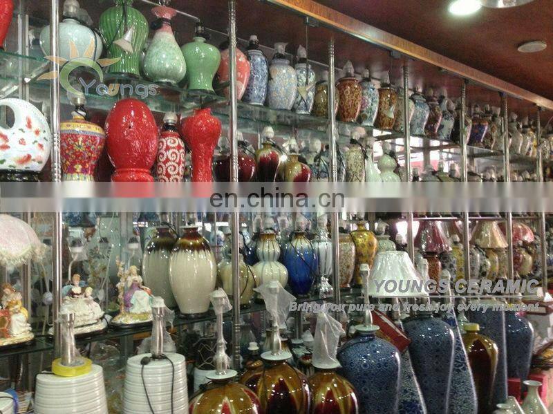 Antique blue and white porcelain ceramic table lamp for hotel made in jingdezhen