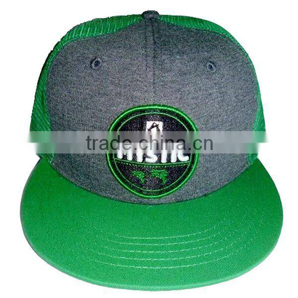 Custom 6 panel embroidery flat brim trucker mesh caps