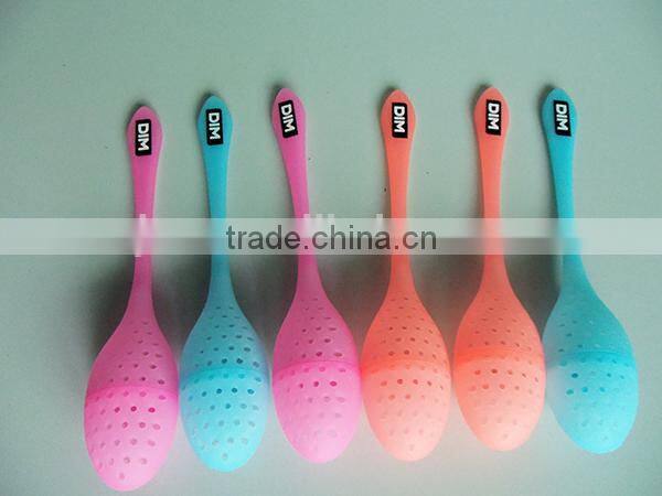 100% Food-grade Silicone bulk Tea Infusers Plastic Tea Infuser