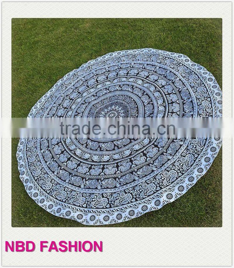 Latest Design Totem Round Beach Scarves Picnic Mat